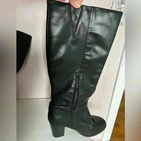 Sugar Black Leatherette Women's Buckled High Heel Boots Sz 8.5 - Picture 7 of 10